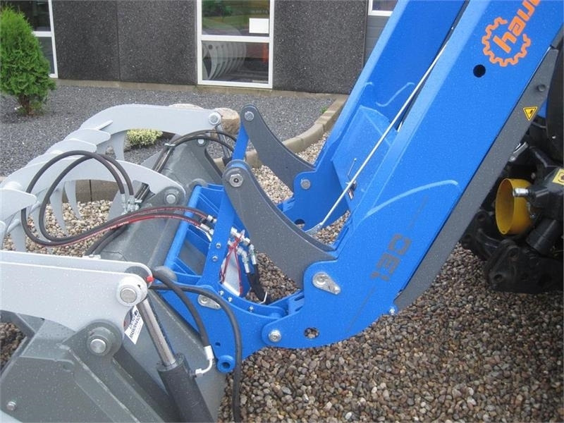 Hauer Fabriksnye frontlæssere. XB Bionic - Фронтальный погрузчик для трактора: фото 5 Hauer Fabriksnye frontlæssere. XB Bionic - Фронтальный погрузчик для трактора: фото 5