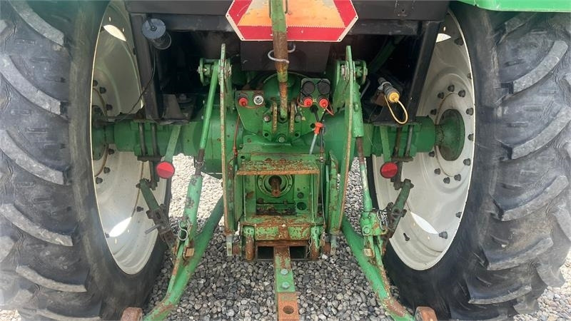 John Deere 2650 Med SGII kabine, 540 og 1000 pto omd - Трактор: фото 4 John Deere 2650 Med SGII kabine, 540 og 1000 pto omd - Трактор: фото 4