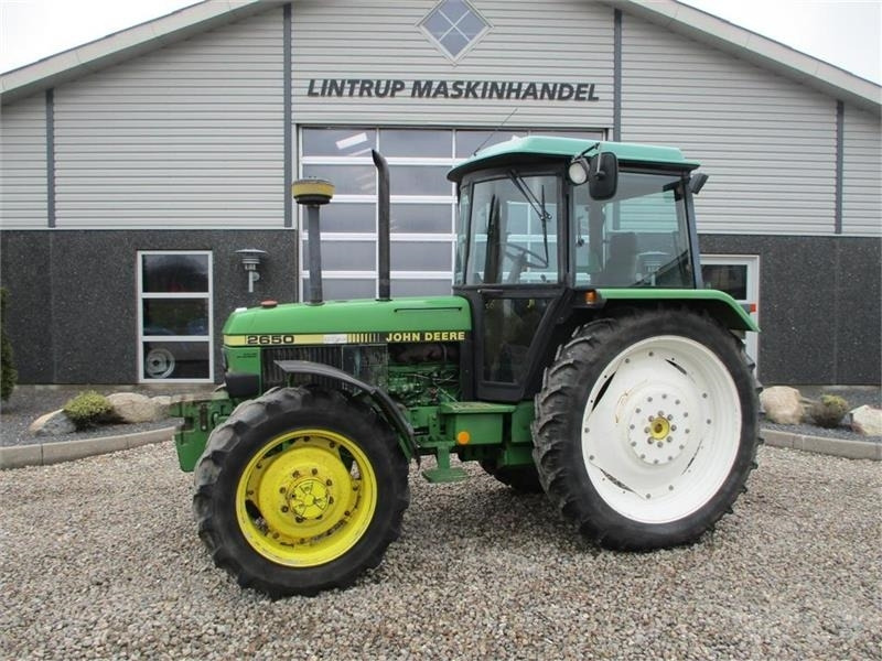 John Deere 2650 Med SGII kabine, 540 og 1000 pto omd - Трактор: фото 1 John Deere 2650 Med SGII kabine, 540 og 1000 pto omd - Трактор: фото 1