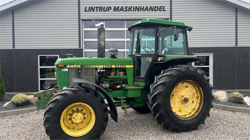 John Deere 4450 med 7,6L motor  - Трактор: фото 1 John Deere 4450 med 7,6L motor  - Трактор: фото 1