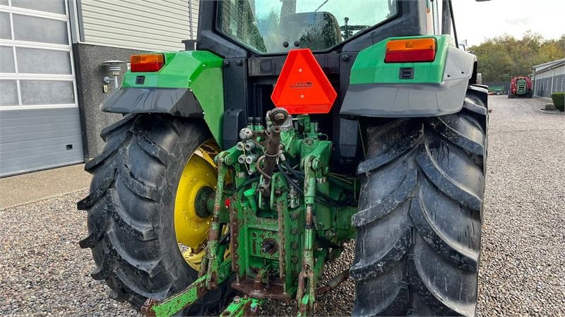 John Deere 6506 Med frontlæsser og vendegear ved rattet - Трактор: фото 4 John Deere 6506 Med frontlæsser og vendegear ved rattet - Трактор: фото 4