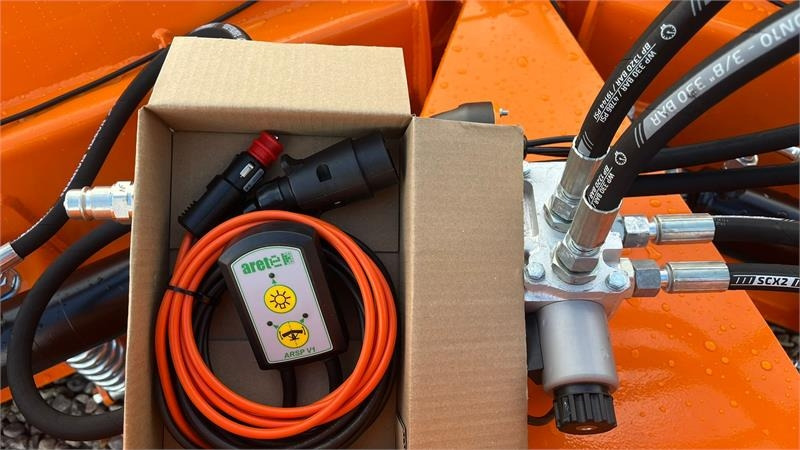 Limas Vario SHL 250 Med lys - Отвал для снега для Сельскохозяйственной техники: фото 2 Limas Vario SHL 250 Med lys - Отвал для снега для Сельскохозяйственной техники: фото 2