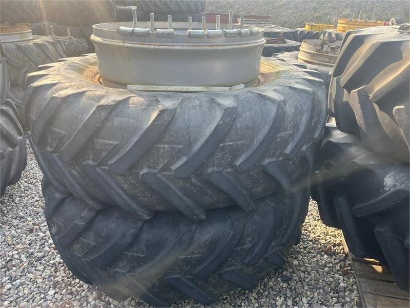 Michelin 20.8R38 Sølv med ring og 8 MD+ låse - Шина для Сельскохозяйственной техники: фото 1 Michelin 20.8R38 Sølv med ring og 8 MD+ låse - Шина для Сельскохозяйственной техники: фото 1