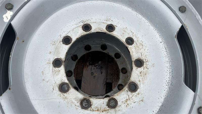 NDI 14.9R46 og 12,4R36 Komplet sæt - Шина для Сельскохозяйственной техники: фото 4 NDI 14.9R46 og 12,4R36 Komplet sæt - Шина для Сельскохозяйственной техники: фото 4