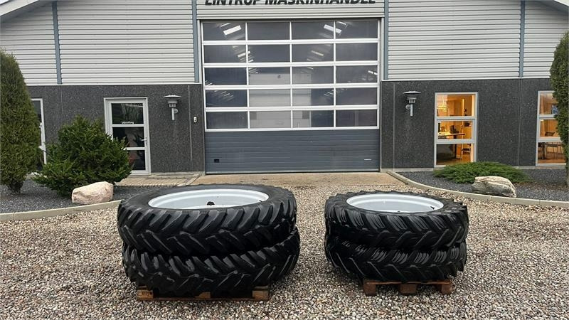 NDI 14.9R46 og 12,4R36 Komplet sæt - Шина для Сельскохозяйственной техники: фото 1 NDI 14.9R46 og 12,4R36 Komplet sæt - Шина для Сельскохозяйственной техники: фото 1