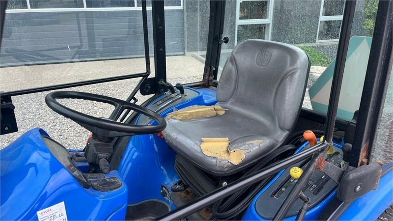 New Holland TC35DA - Трактор: фото 5 New Holland TC35DA - Трактор: фото 5