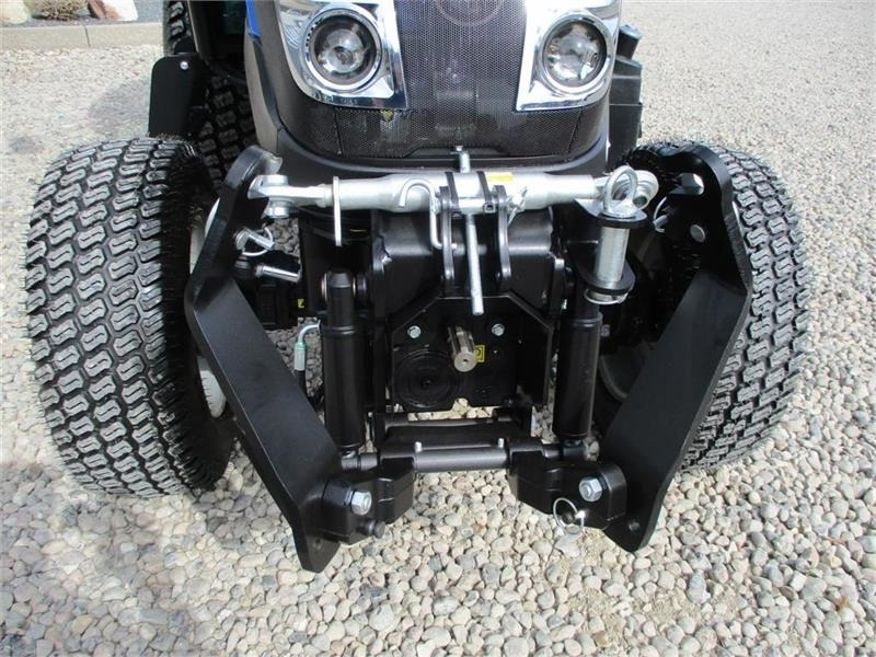 Трактор Solis 26 HST Med kabine, Turf dæk og frontlift samt fron: фото 13