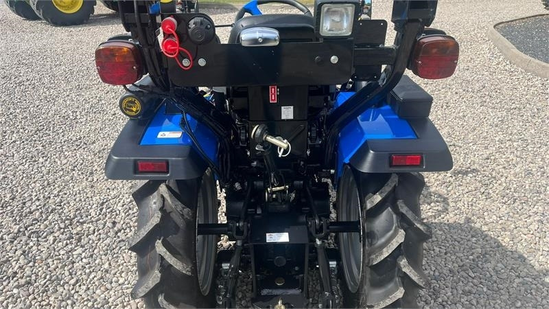 Solis S26 6+2 gearmaskine med servostyring - Трактор: фото 4 Solis S26 6+2 gearmaskine med servostyring - Трактор: фото 4