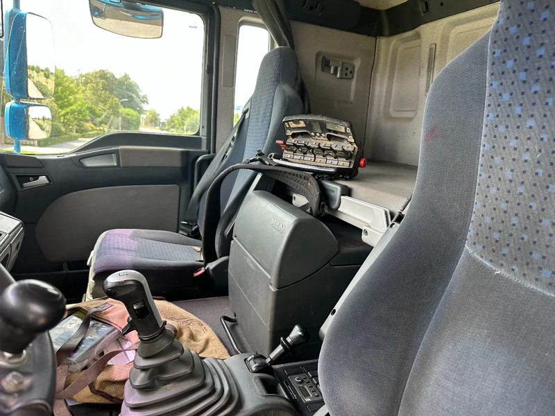 MAN TGA 35.440 8x2 HIAB 37TM!!RADIO REMOTE/CONTAINER SYSTEM! лизинг MAN TGA 35.440 8x2 HIAB 37TM!!RADIO REMOTE/CONTAINER SYSTEM!: фото 17 MAN TGA 35.440 8x2 HIAB 37TM!!RADIO REMOTE/CONTAINER SYSTEM! лизинг MAN TGA 35.440 8x2 HIAB 37TM!!RADIO REMOTE/CONTAINER SYSTEM!: фото 17