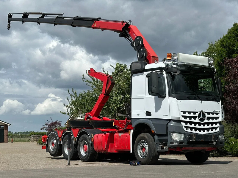 Mercedes-Benz Arocs 3251 8x4 TRIPLE!!26TM KRAAN/HAAK!!EURO6!!TOP! - Крюковой мультилифт, Автоманипулятор: фото 1 Mercedes-Benz Arocs 3251 8x4 TRIPLE!!26TM KRAAN/HAAK!!EURO6!!TOP! - Крюковой мультилифт, Автоманипулятор: фото 1