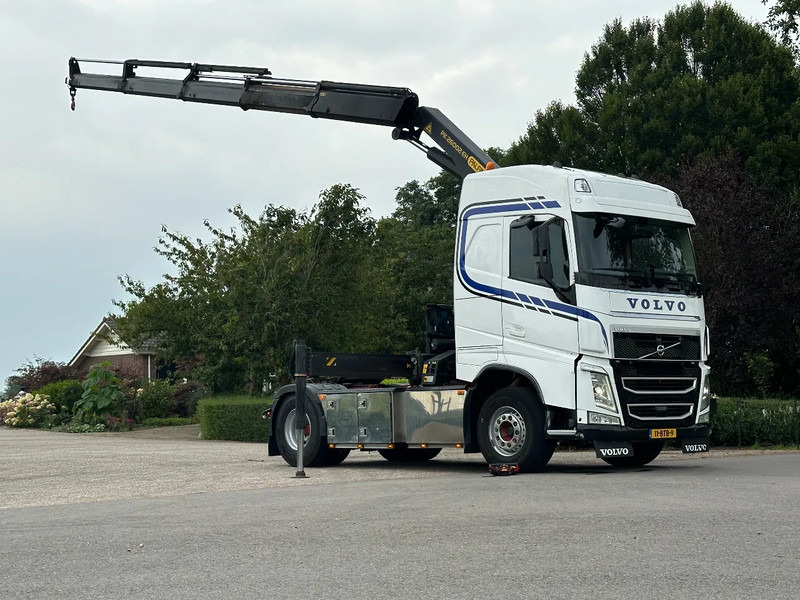 Volvo FH 460 4x2!!CRANE/KRAN/GRUE/GRUA!!PALFINGER PK26TM!!euro6!!TOP - Тягач: фото 3 Volvo FH 460 4x2!!CRANE/KRAN/GRUE/GRUA!!PALFINGER PK26TM!!euro6!!TOP - Тягач: фото 3