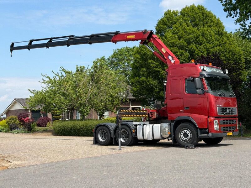 Volvo FH440 6X2T FAL8.0 RADT-A8 HMF 28tm!! RADIO REMOTE!! HANDGESCHAKELD! - Тягач: фото 2 Volvo FH440 6X2T FAL8.0 RADT-A8 HMF 28tm!! RADIO REMOTE!! HANDGESCHAKELD! - Тягач: фото 2