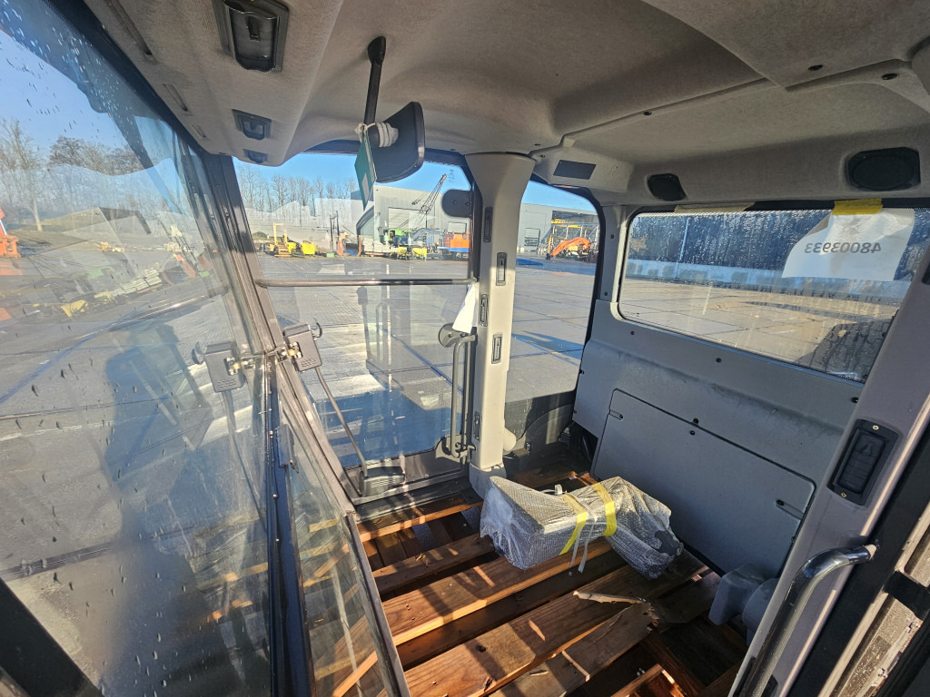 Новый Кабина для Строительной техники Case 48003933: фото 6