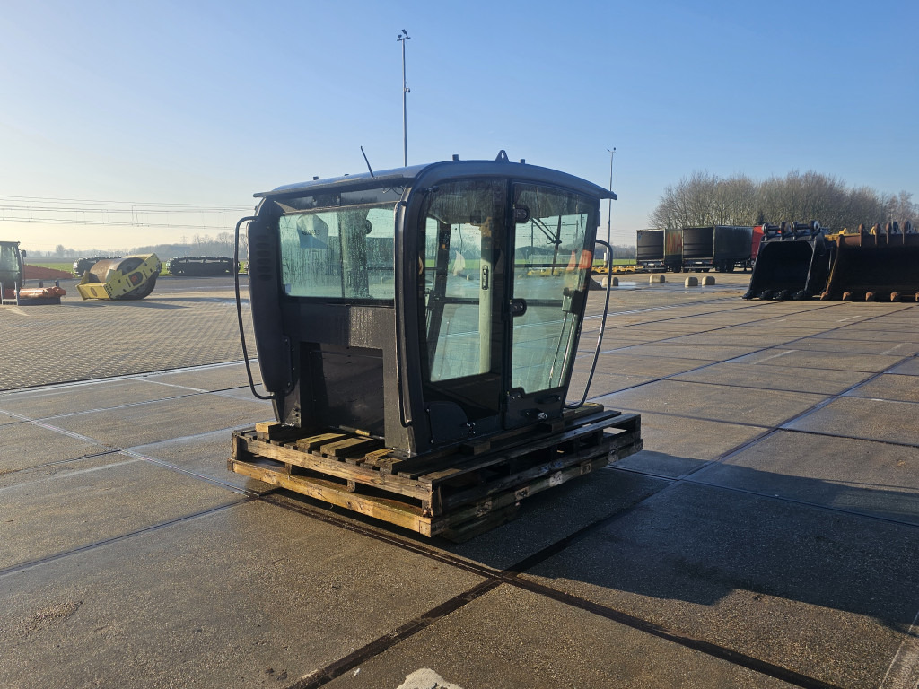 Case 48003933 - Кабина для Строительной техники: фото 4 Case 48003933 - Кабина для Строительной техники: фото 4