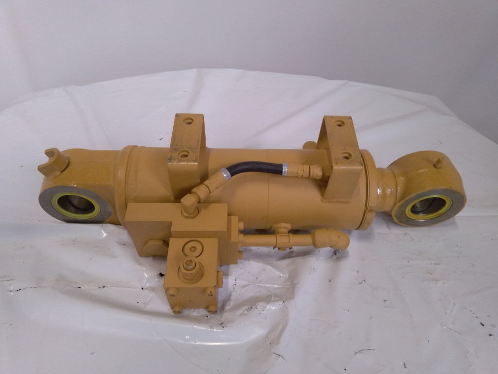 Case KAV18610 - Гидравлический цилиндр для Сельскохозяйственной техники: фото 1 Case KAV18610 - Гидравлический цилиндр для Сельскохозяйственной техники: фото 1