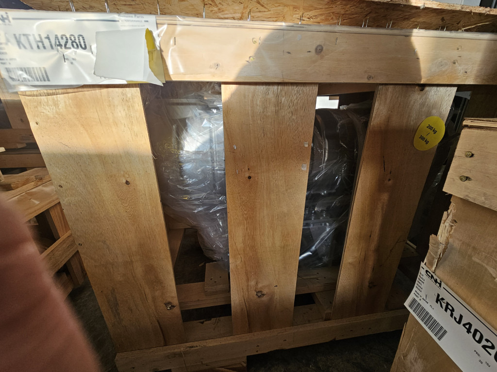 Case KTH14280 - 8983324709 - Глушитель для Строительной техники: фото 3 Case KTH14280 - 8983324709 - Глушитель для Строительной техники: фото 3