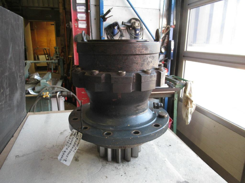 Hyundai 39Q6-12100 - Поворотный редуктор для Строительной техники: фото 2 Hyundai 39Q6-12100 - Поворотный редуктор для Строительной техники: фото 2