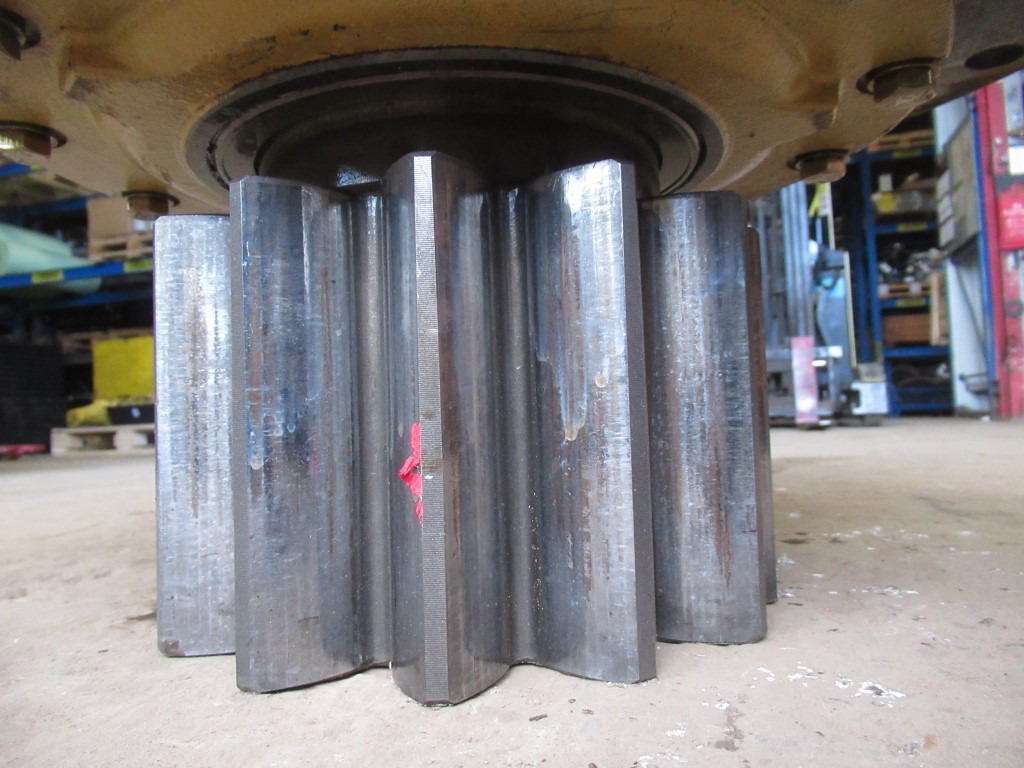 Komatsu 209-26-00040 - Поворотный редуктор для Строительной техники: фото 3 Komatsu 209-26-00040 - Поворотный редуктор для Строительной техники: фото 3