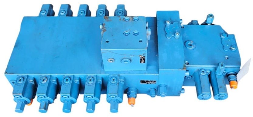 New Holland 71436369 - M7-1178-00(01)/7M7-22X - Гидравлический клапан для Строительной техники: фото 1 New Holland 71436369 - M7-1178-00(01)/7M7-22X - Гидравлический клапан для Строительной техники: фото 1