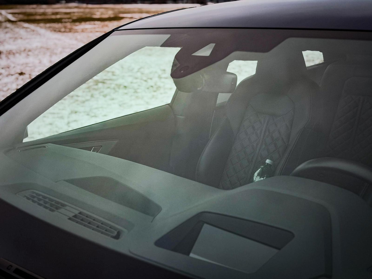 Audi SQ8 - - Внедорожник: фото 2 Audi SQ8 - - Внедорожник: фото 2