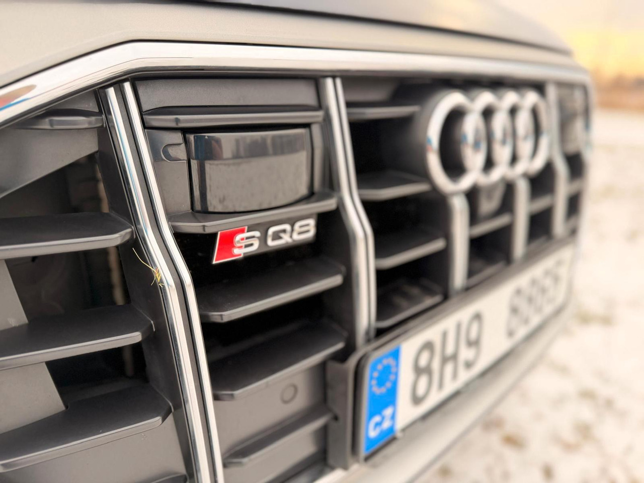 Audi SQ8 - - Внедорожник: фото 4 Audi SQ8 - - Внедорожник: фото 4