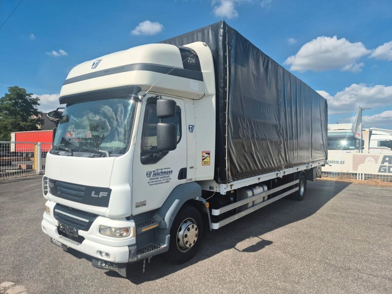 DAF FA LF55EDN2 - Тентованный грузовик: фото 1 DAF FA LF55EDN2 - Тентованный грузовик: фото 1