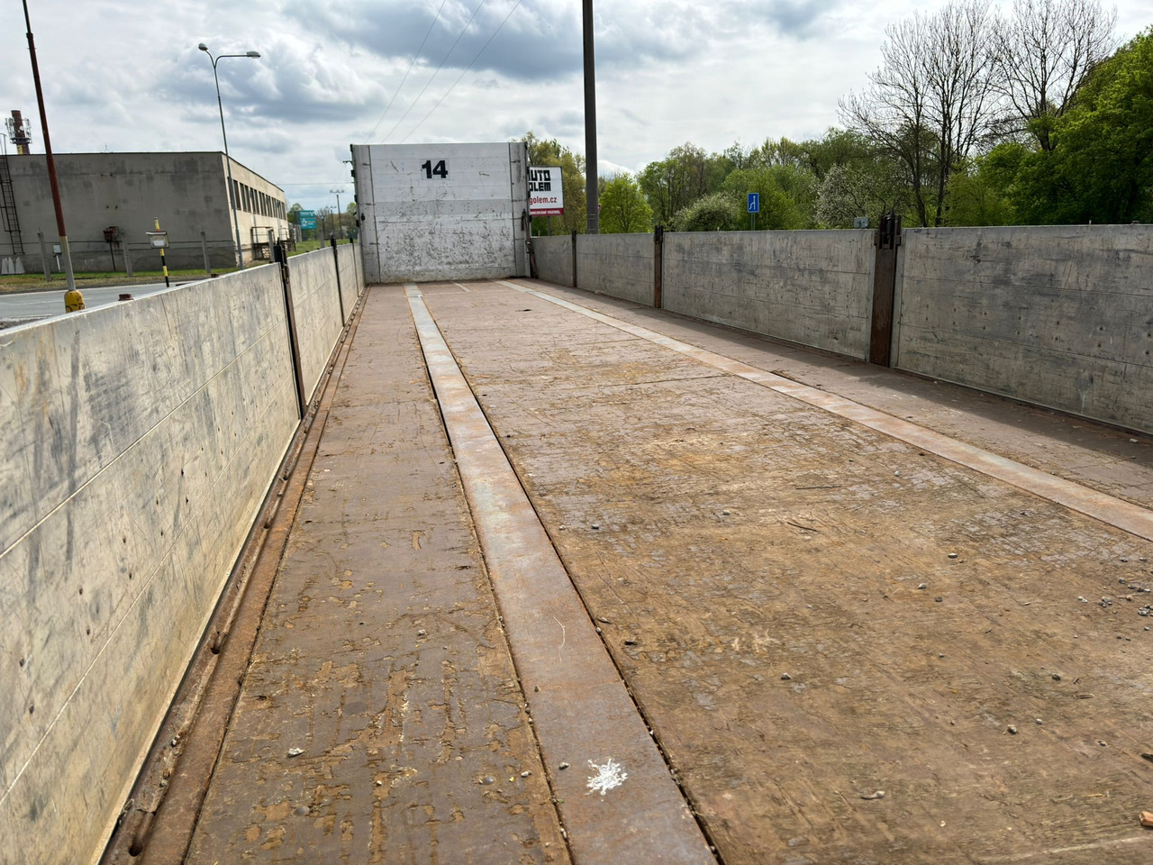 Полуприцеп бортовой/ Платформа KÖGEL SN 24: фото 8 Полуприцеп бортовой/ Платформа KÖGEL SN 24: фото 8