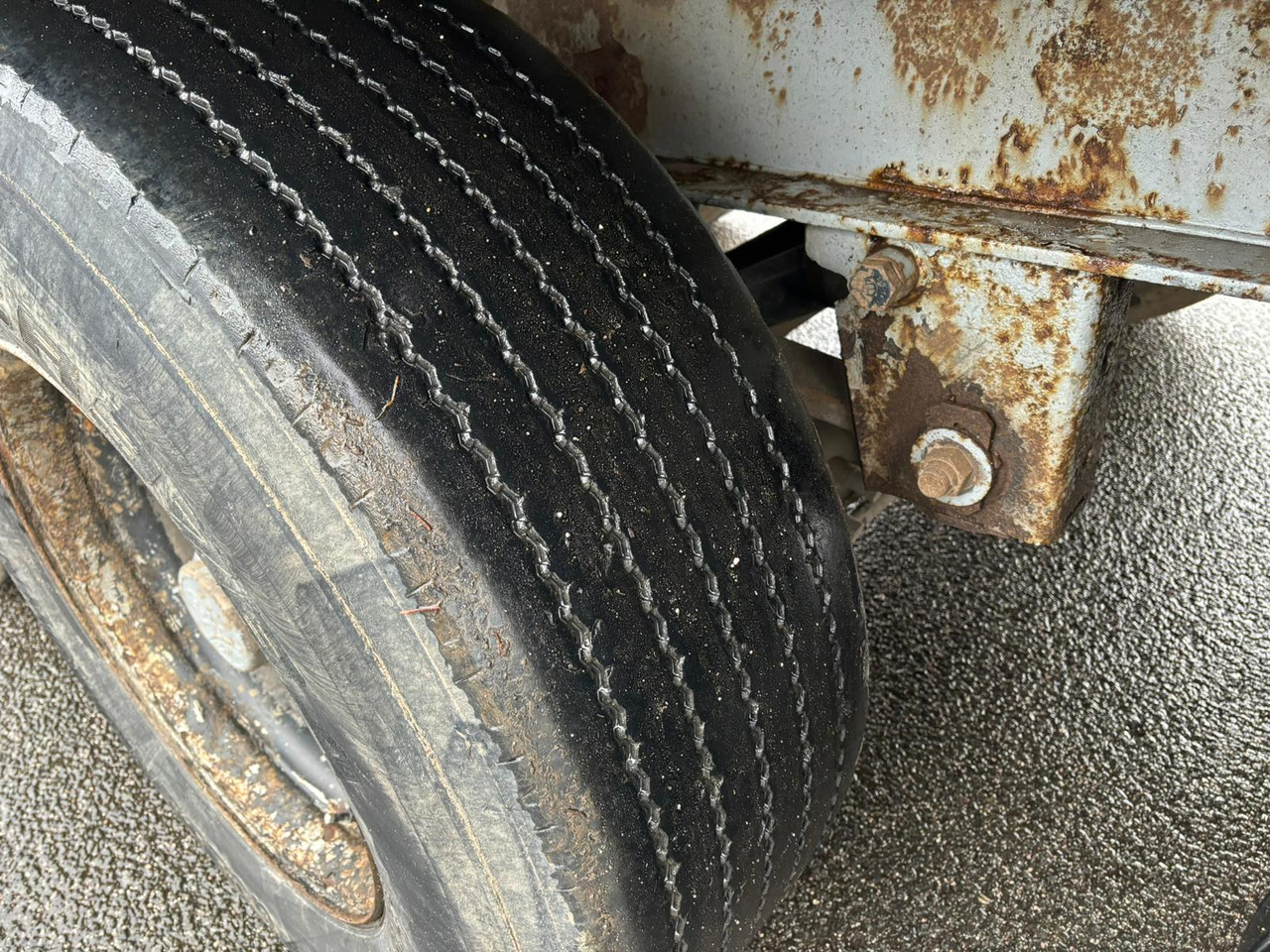 Полуприцеп бортовой/ Платформа KRONE SD P: фото 9 Полуприцеп бортовой/ Платформа KRONE SD P: фото 9