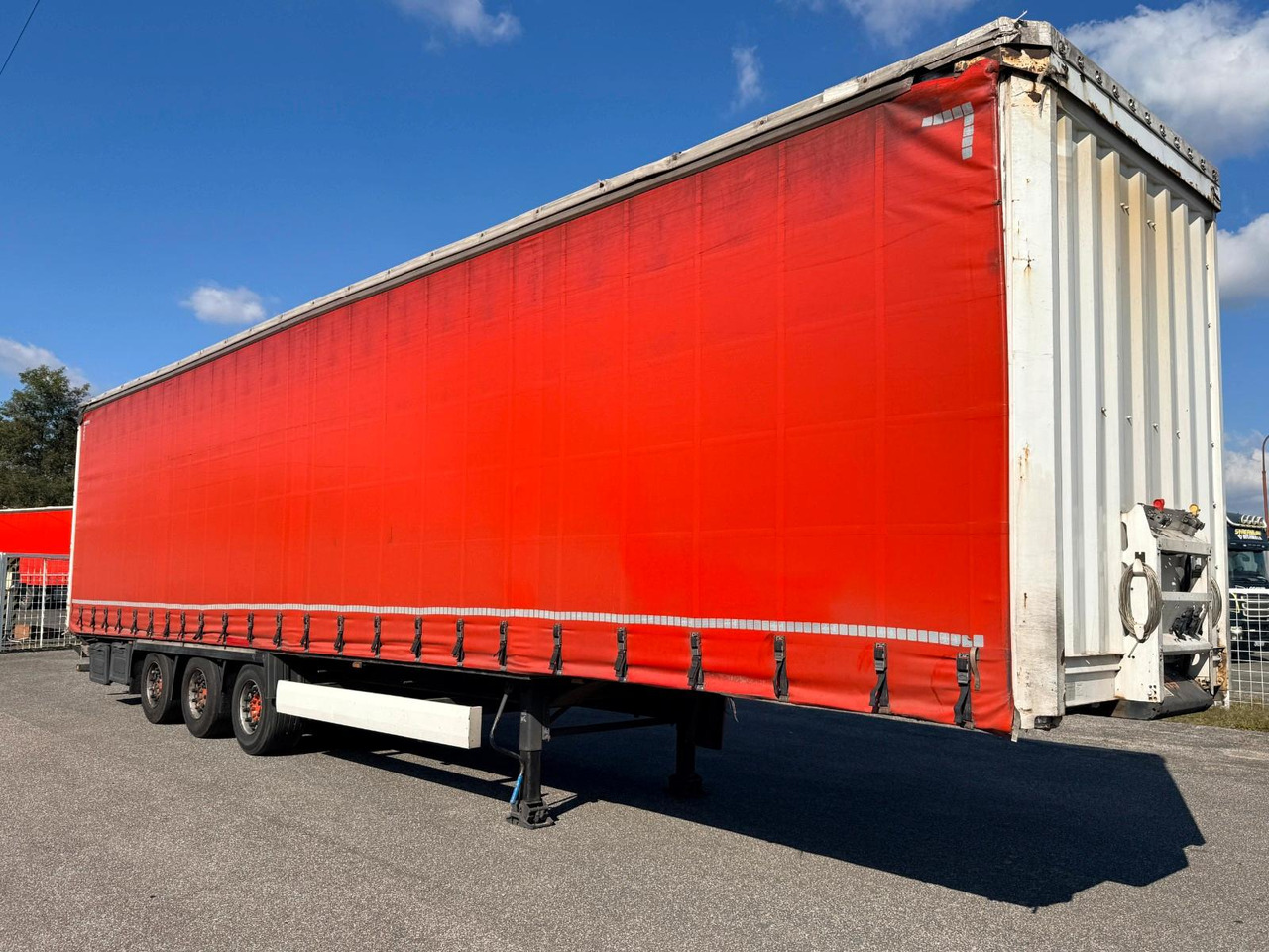 Krone SD - Тентованный полуприцеп: фото 3 Krone SD - Тентованный полуприцеп: фото 3