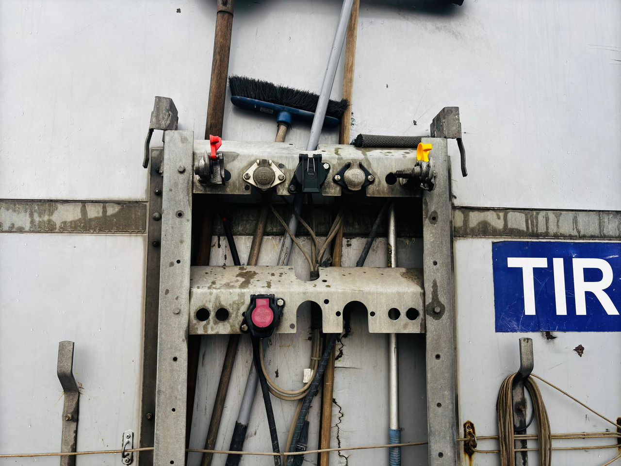 PANAV NV036M - Полуприцеп: фото 3 PANAV NV036M - Полуприцеп: фото 3