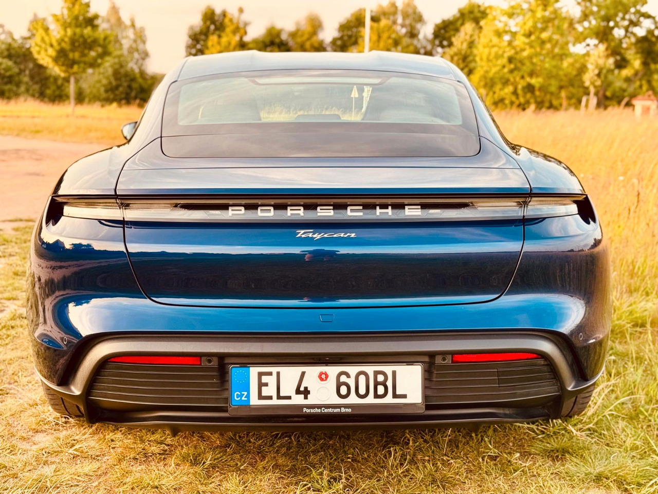 Porsche Taycan CR - Купе: фото 5 Porsche Taycan CR - Купе: фото 5