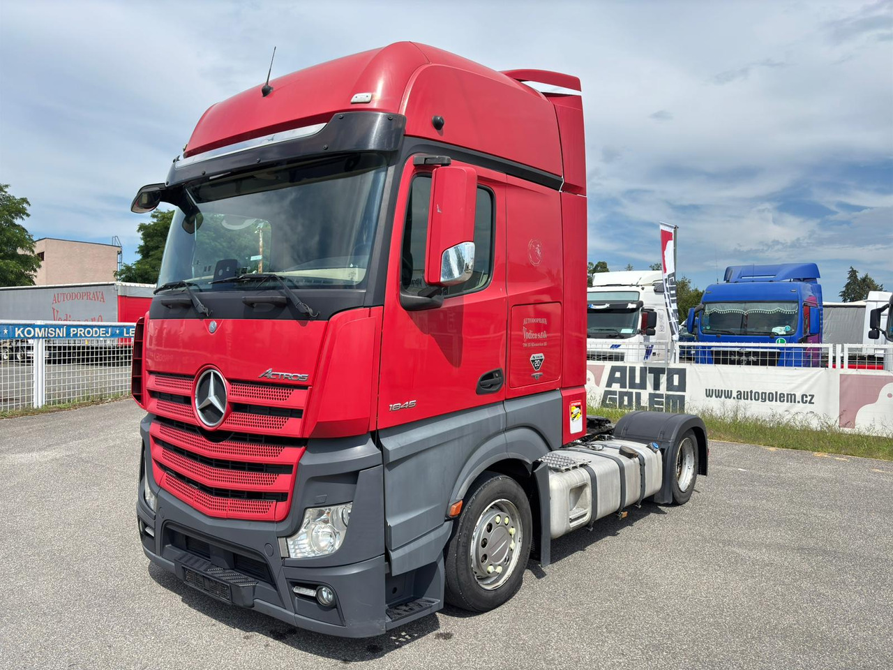 Mercedes-Benz Actros 1845 - Тягач: фото 1 Mercedes-Benz Actros 1845 - Тягач: фото 1