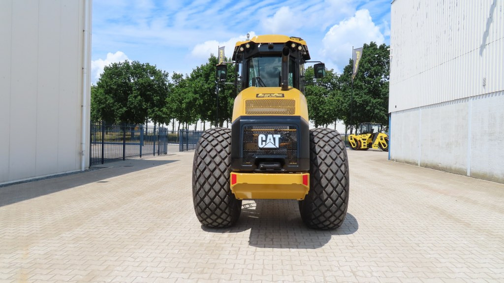 Caterpillar CS10GC - Компактор: фото 3 Caterpillar CS10GC - Компактор: фото 3