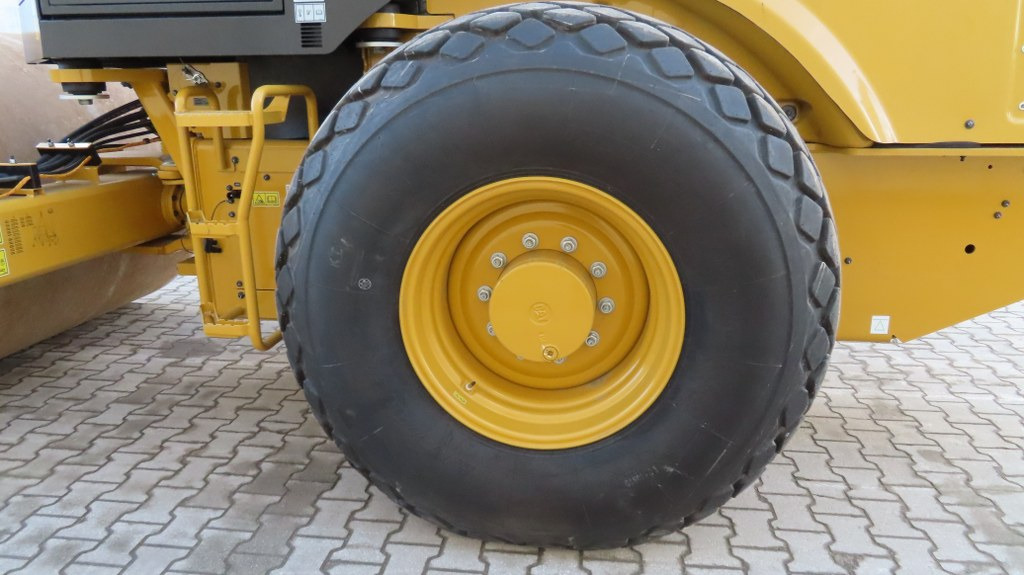 Компактор Caterpillar CS13: фото 15 Компактор Caterpillar CS13: фото 15