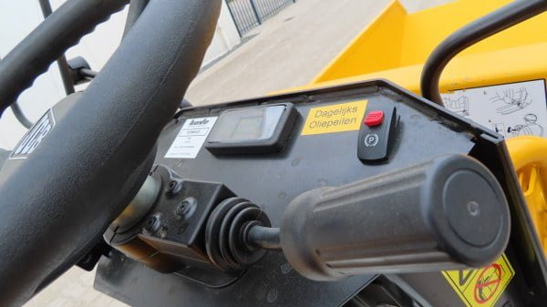 Мини-самосвал JCB 1T-2 HT: фото 10