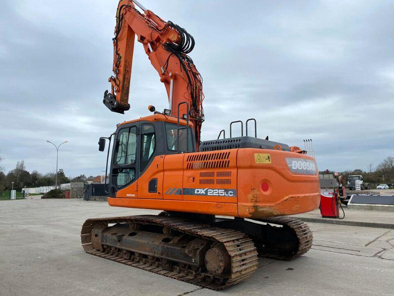 Doosan DX 225 LC - Гусеничный экскаватор: фото 3 Doosan DX 225 LC - Гусеничный экскаватор: фото 3