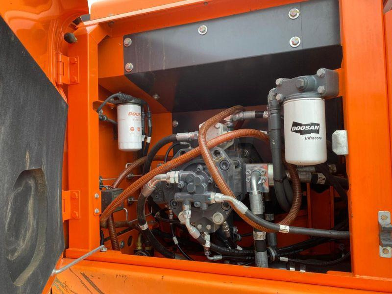 Doosan DX 225 LC - Гусеничный экскаватор: фото 4 Doosan DX 225 LC - Гусеничный экскаватор: фото 4