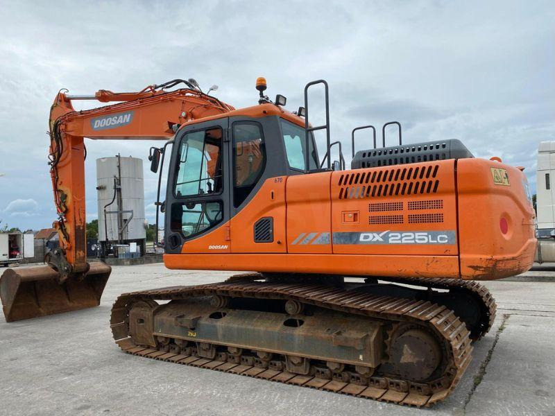 Doosan DX 225 LC - Гусеничный экскаватор: фото 2 Doosan DX 225 LC - Гусеничный экскаватор: фото 2