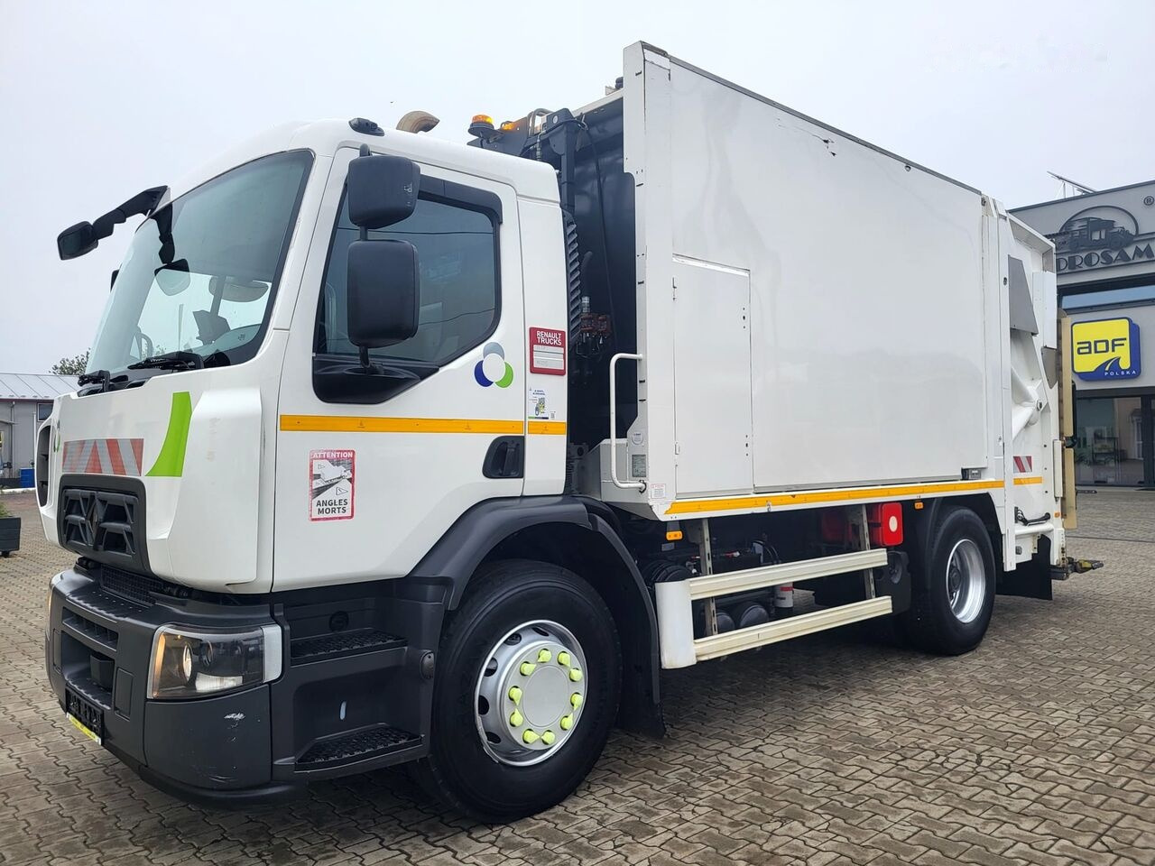 Мусоровоз Renault D19 Wide EURO6 SEMAT: фото 1