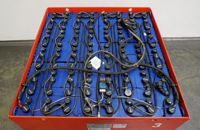 GRUMA 80 Volt 6 PzQ 1032 Ah - Аккумулятор для Погрузочно-разгрузочной техники: фото 3 GRUMA 80 Volt 6 PzQ 1032 Ah - Аккумулятор для Погрузочно-разгрузочной техники: фото 3