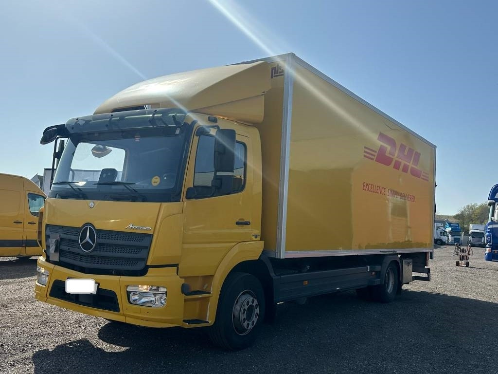 Mercedes-Benz ATEGO 1523 serie 1359 - Грузовик с закрытым кузовом: фото 2 Mercedes-Benz ATEGO 1523 serie 1359 - Грузовик с закрытым кузовом: фото 2