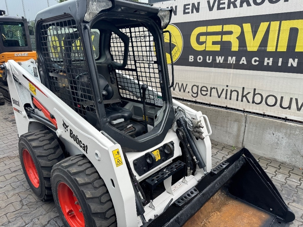 Bobcat S 450 - Мини-погрузчик с бортовым поворотом: фото 2 Bobcat S 450 - Мини-погрузчик с бортовым поворотом: фото 2