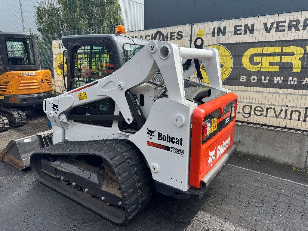 Bobcat T 650 - Мини-погрузчик с бортовым поворотом: фото 2 Bobcat T 650 - Мини-погрузчик с бортовым поворотом: фото 2