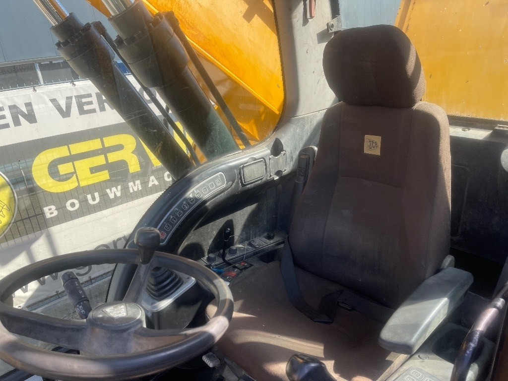 Колёсный экскаватор JCB JS 175 W: фото 9