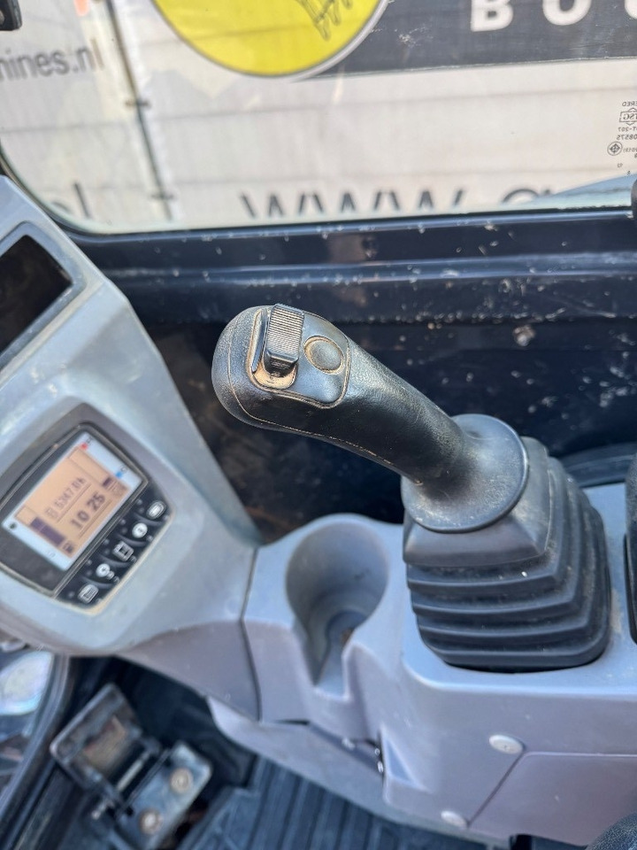 Kubota U 36-4 - Мини-экскаватор: фото 5 Kubota U 36-4 - Мини-экскаватор: фото 5