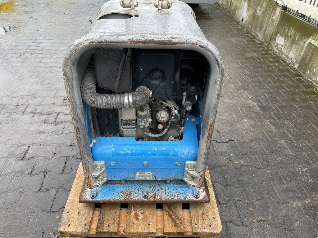 Weber CR 8 - Виброплита: фото 3 Weber CR 8 - Виброплита: фото 3