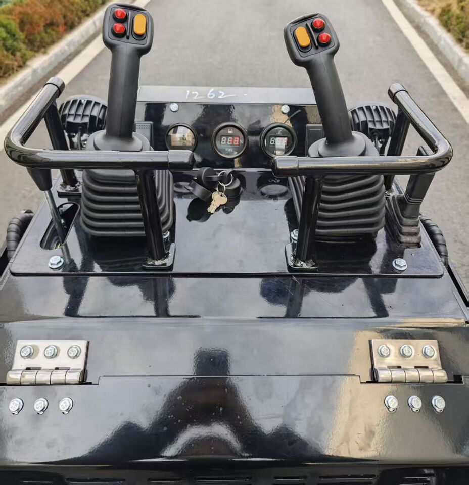 Qingdao Promising Compact Track Loader Model T800 - Мини-погрузчик с бортовым поворотом: фото 3 Qingdao Promising Compact Track Loader Model T800 - Мини-погрузчик с бортовым поворотом: фото 3
