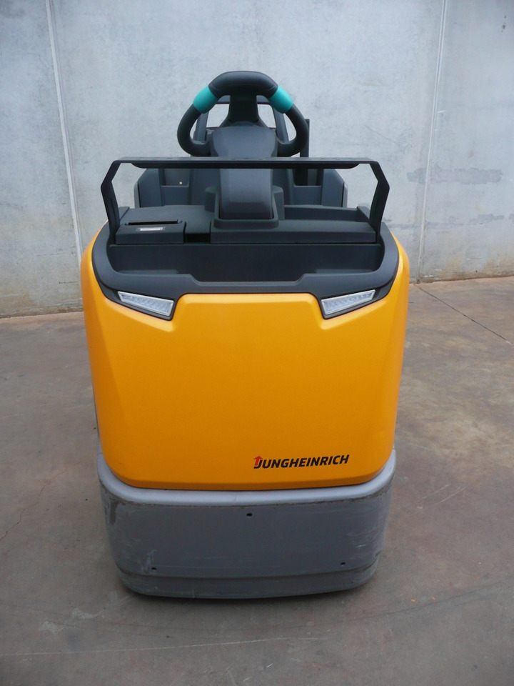 Jungheinrich ECE 220 1250x540mm - Сборщик заказов: фото 5 Jungheinrich ECE 220 1250x540mm - Сборщик заказов: фото 5