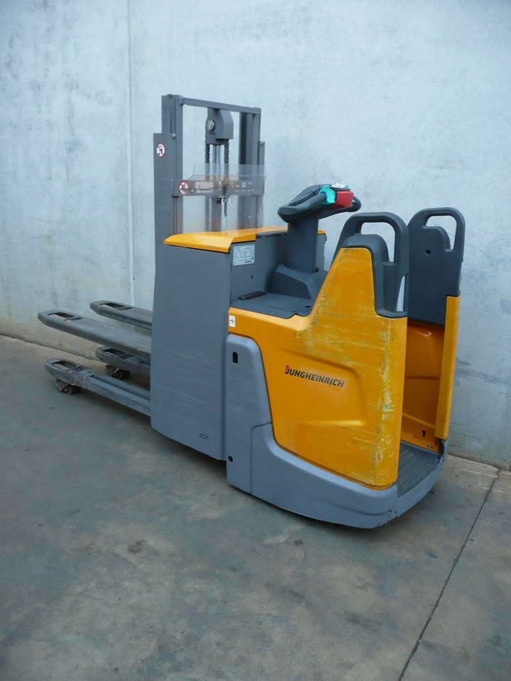 Jungheinrich ERD 220 201 ZT - Штабелер: фото 1 Jungheinrich ERD 220 201 ZT - Штабелер: фото 1