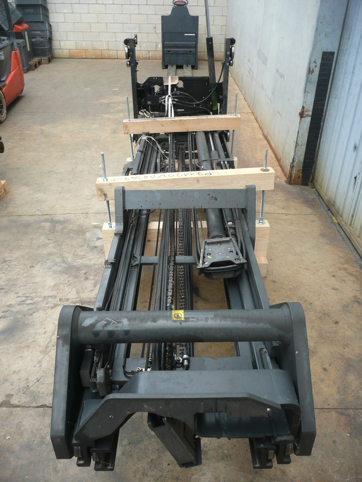 Ричтрак Linde R 16: фото 10 Ричтрак Linde R 16: фото 10